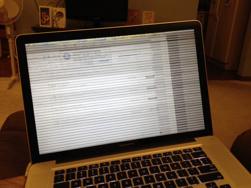 macbook-pro-monitor-glitching-brian-prom-blog